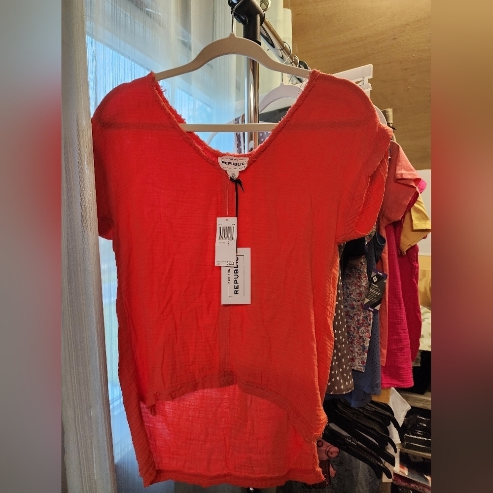 Nwt Small Raw Hem Top